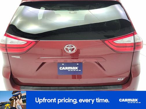 2017 Toyota Sienna XLE