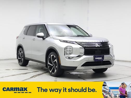 2024 Mitsubishi Outlander SE