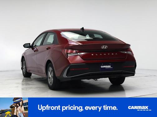 Red 2024 Hyundai ELANTRA SE