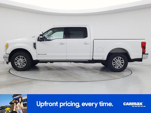 White 2017 Ford F-250 Lariat