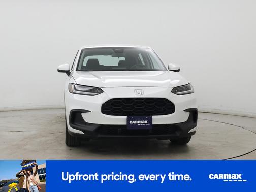 White 2023 Honda HR-V LX