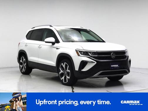 White 2022 Volkswagen Taos SEL