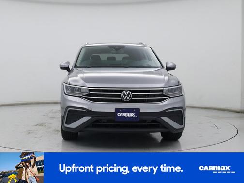 Silver 2023 Volkswagen Tiguan SE