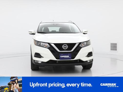 White 2022 Nissan Rogue Sport SV