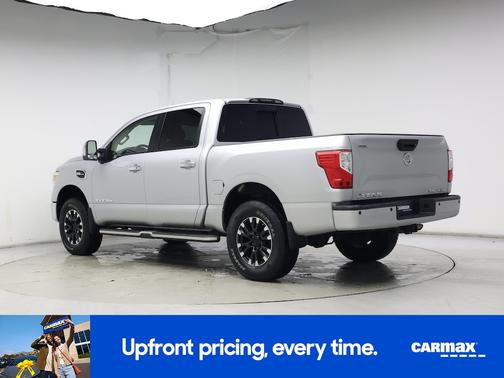 2017 Nissan Titan SL
