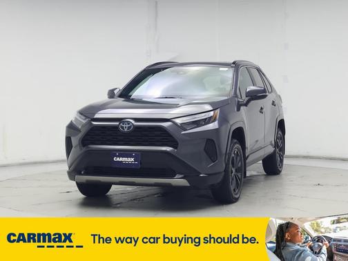 2022 Toyota RAV4 Hybrid SE