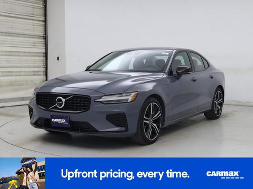 2022 Volvo S60 Recharge Plug-In Hybrid T8 R-Design Expression