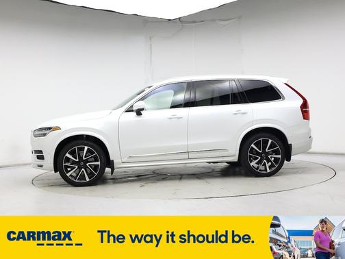 2024 Volvo XC90 B6 Plus Bright Theme
