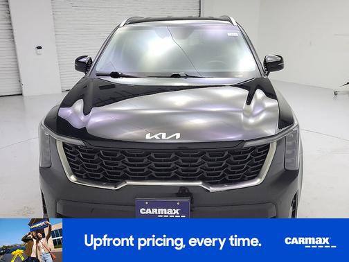 Black 2024 Kia Sorento S