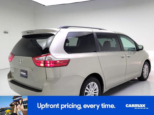 Gold 2017 Toyota Sienna XLE