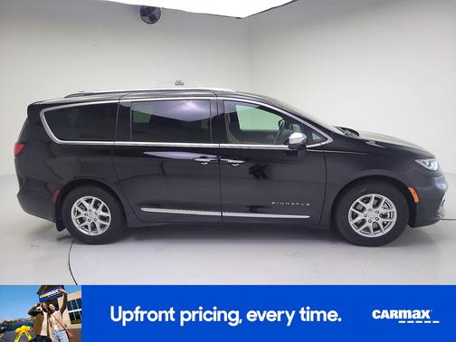 Black 2024 Chrysler Pacifica Pinnacle