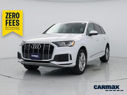 White 2023 Audi Q7 Premium