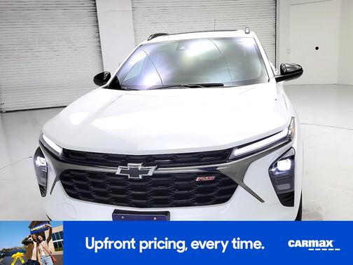 White 2024 Chevrolet Trax 2RS