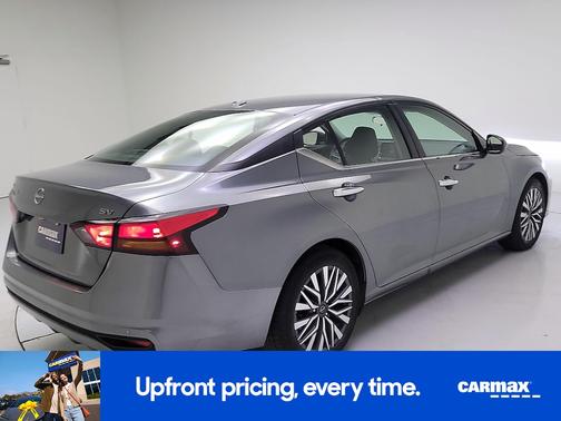 Gray 2023 Nissan Altima SV