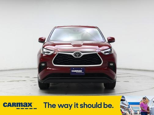 2020 Toyota Highlander LE