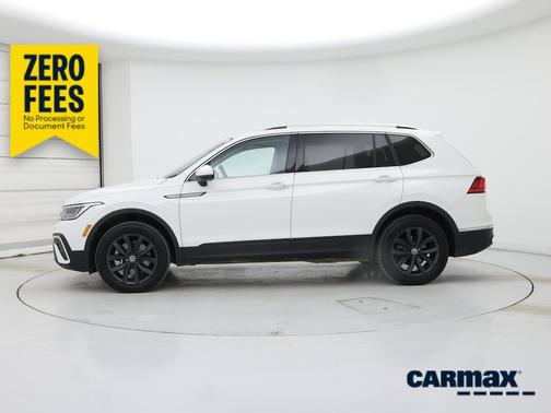White 2024 Volkswagen Tiguan SE