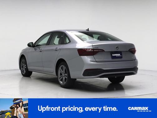 Gray 2024 Volkswagen Jetta SE