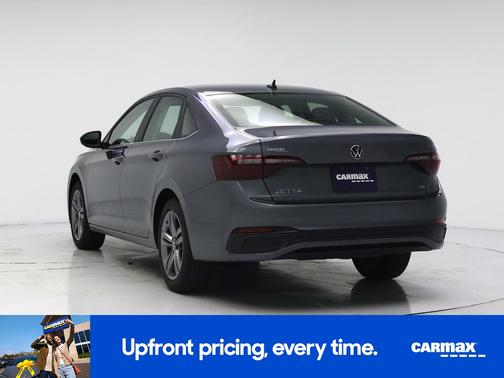 Gray 2024 Volkswagen Jetta SE