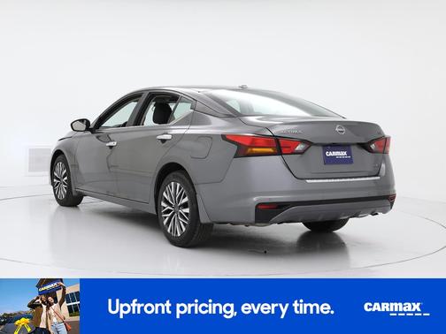 Gray 2023 Nissan Altima SV