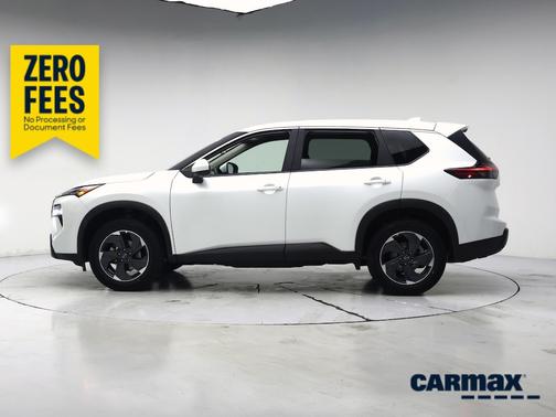 White 2025 Nissan Rogue SV