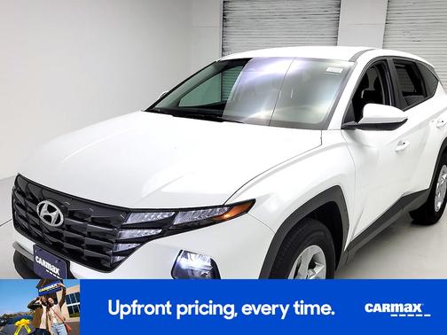 Pearl 2023 Hyundai TUCSON SE