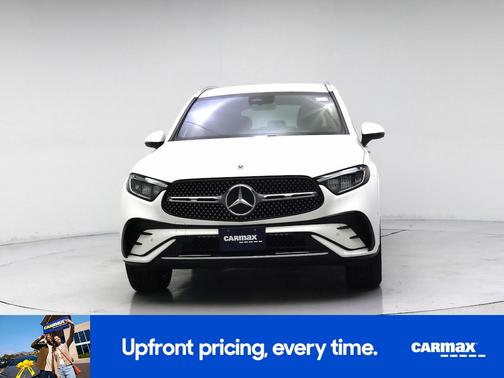 White 2024 Mercedes-Benz GLC 300