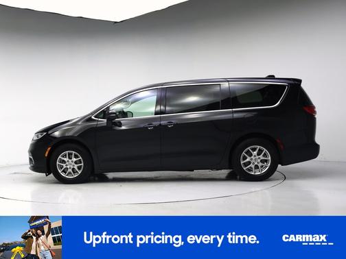 Black 2023 Chrysler Pacifica Touring L