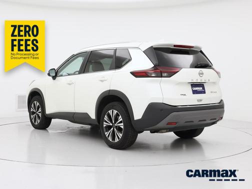 White 2022 Nissan Rogue SV