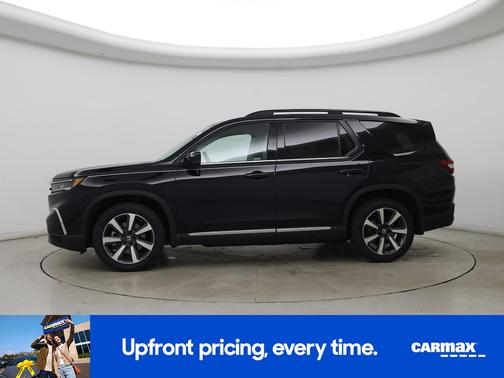 Black 2023 Honda Pilot Touring