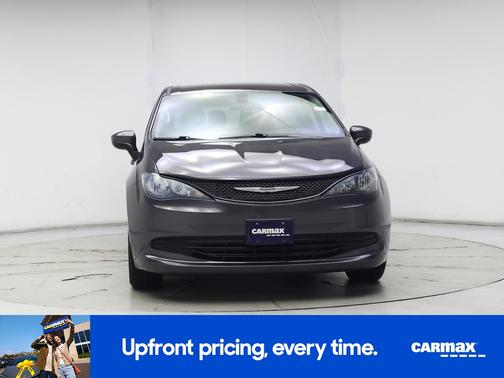 2020 Chrysler Voyager L