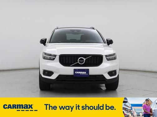 2020 Volvo XC40 T5 R-Design