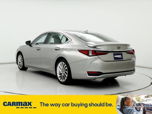 2019 Lexus ES 300h