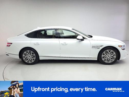 White 2025 Genesis G80