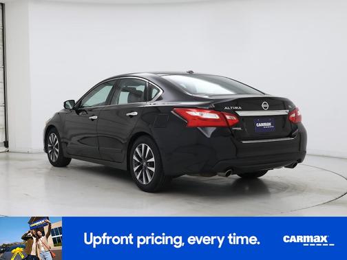 Black 2017 Nissan Altima SL