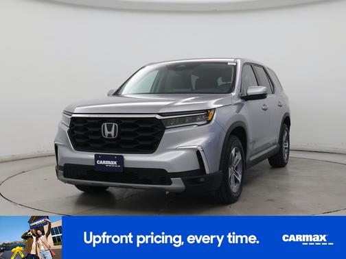 Silver 2023 Honda Pilot EX-L