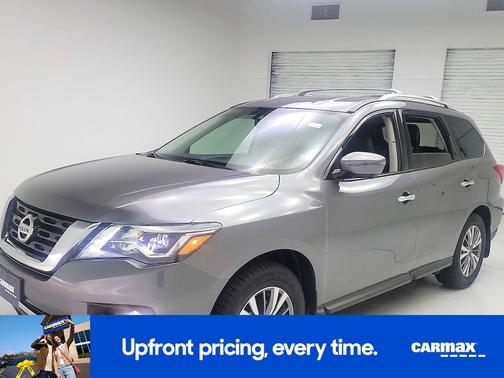 Gray 2020 Nissan Pathfinder SL