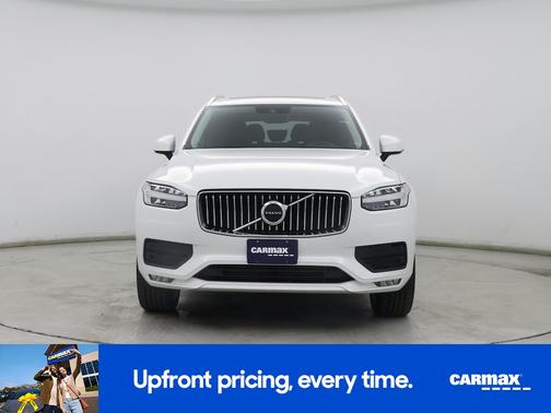 2022 Volvo XC90 T5 Momentum