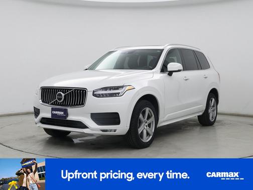 2022 Volvo XC90 T5 Momentum