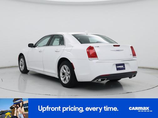 White 2022 Chrysler 300 Touring