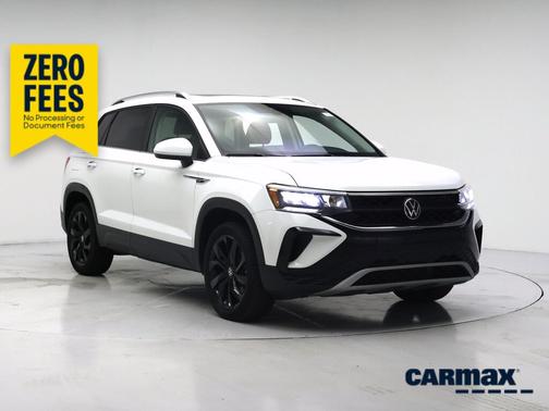White 2024 Volkswagen Taos SE