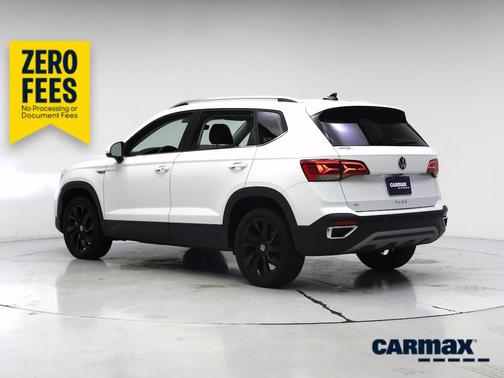 White 2024 Volkswagen Taos SE