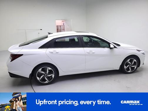 White 2023 Hyundai ELANTRA HEV Limited
