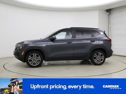 Gray 2021 Kia Seltos S