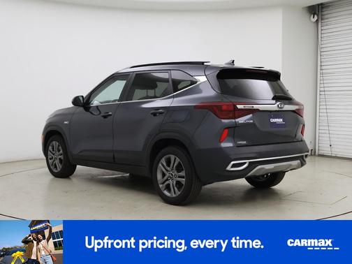 Gray 2021 Kia Seltos S