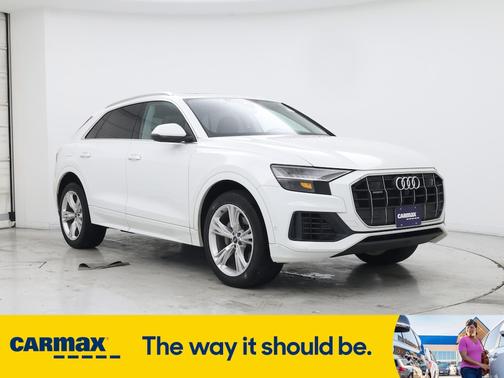 2023 Audi Q8 Premium