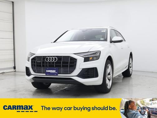 2023 Audi Q8 Premium