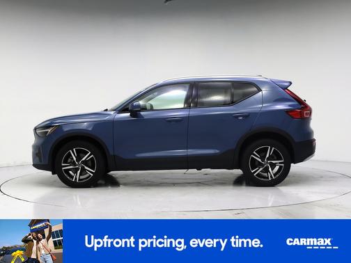 Blue 2023 Volvo XC40 B5 Core