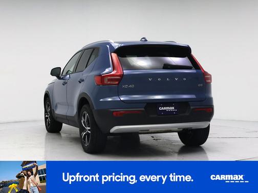 Blue 2023 Volvo XC40 B5 Core