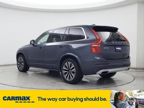 2020 Volvo XC90 T6 Momentum