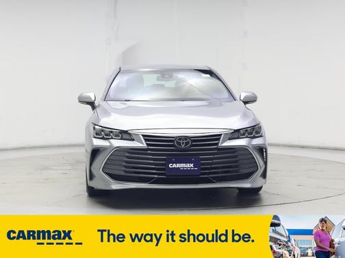 2019 Toyota Avalon XLE